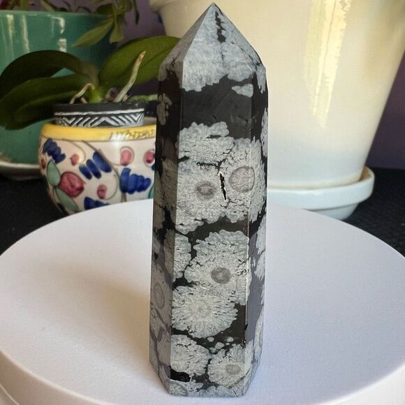 Snowflake Obsidian Crystal Tower (#5) - Picture 6 of 9